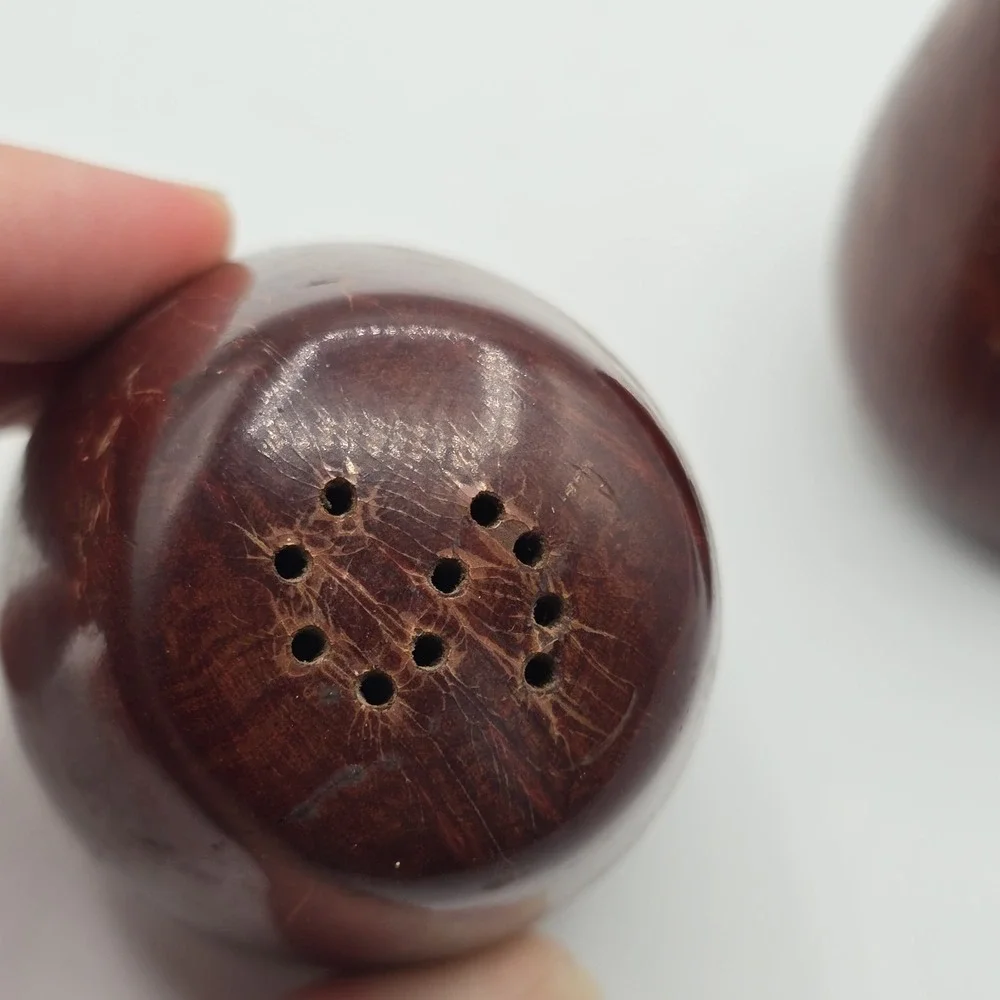 Vtg Little Brown Wooden Egg Salt & Pepper Shaker Set Rustic‎ Farmhouse Country